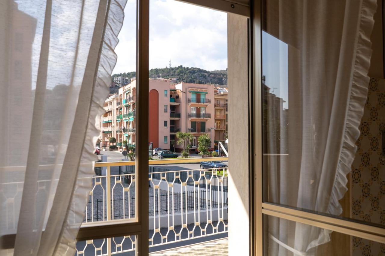 Pietra Ligure Downtown Convenience -Free Parking Leilighet Eksteriør bilde